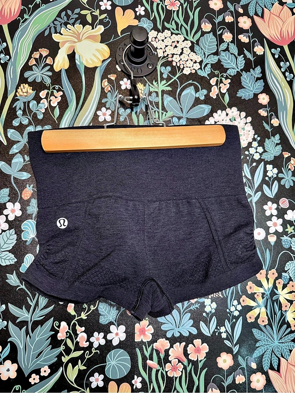 Lululemon In The Flow Short in Heathered Black